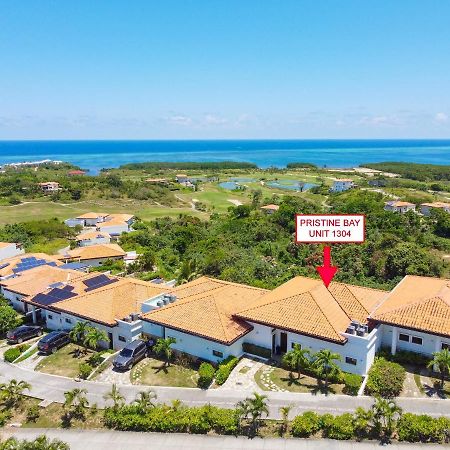 Pristine Bay Villa 1304 With Large Pool - 3 Bedroom Condo French Harbour ภายนอก รูปภาพ