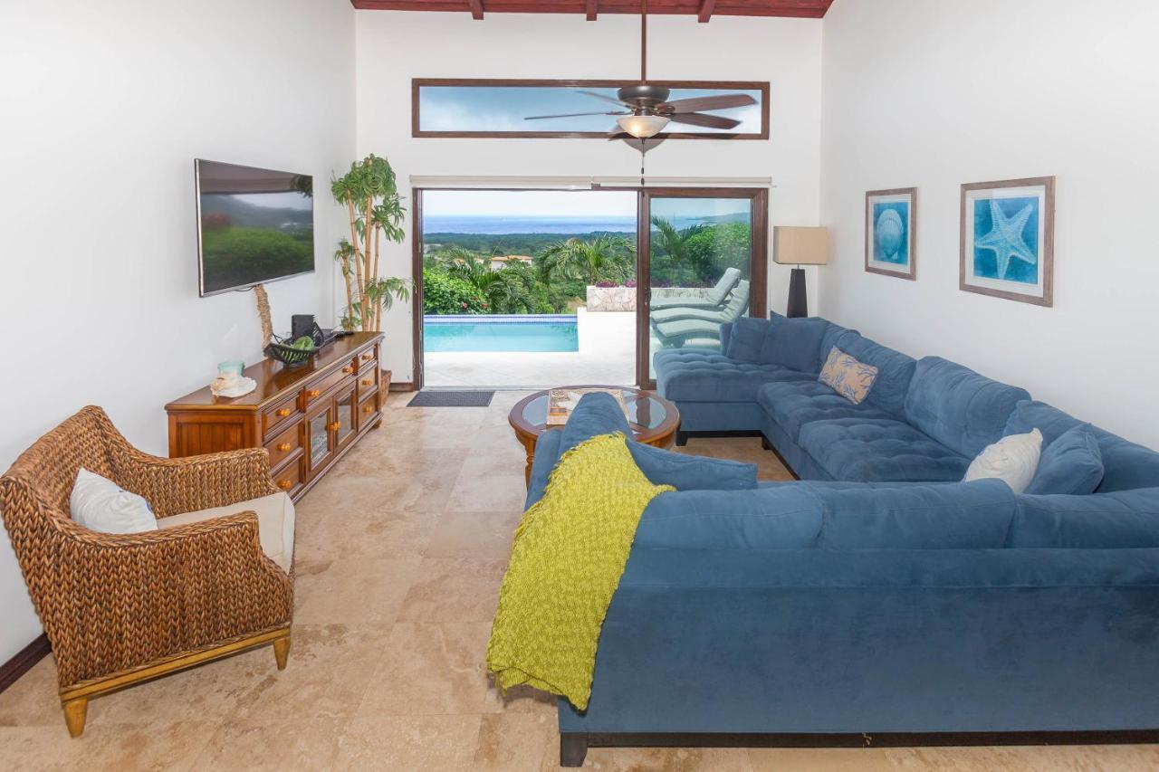 Pristine Bay Villa 1304 With Large Pool - 3 Bedroom Condo French Harbour ภายนอก รูปภาพ