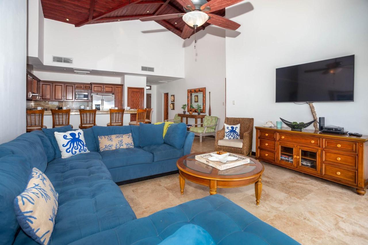 Pristine Bay Villa 1304 With Large Pool - 3 Bedroom Condo French Harbour ภายนอก รูปภาพ
